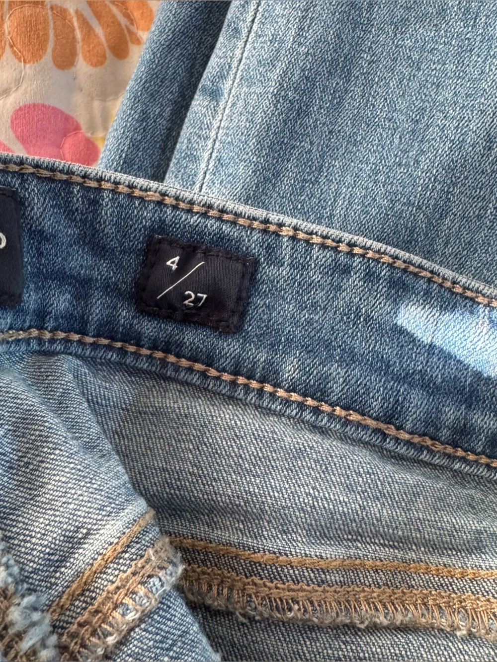 Women size 4/27 lucky brand jeans - Picture 8 of 8
